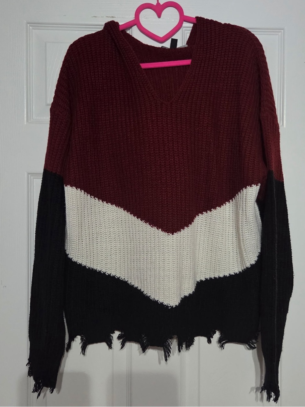 Derek Heart Plus Distressed Colorblock Chevron V-Neck Sweater Burgundy Black 1X